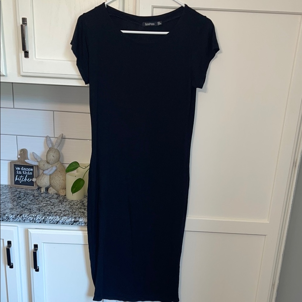 Versatile Black Midi Bodycon Dress‎